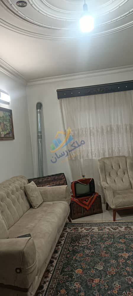 ویلا باغ نیم‌پلوت با سند تک‌برگ، ۳۸۰ متر زمین، ۱۰۰ متر بنا، دو خواب و یک خواب مستر