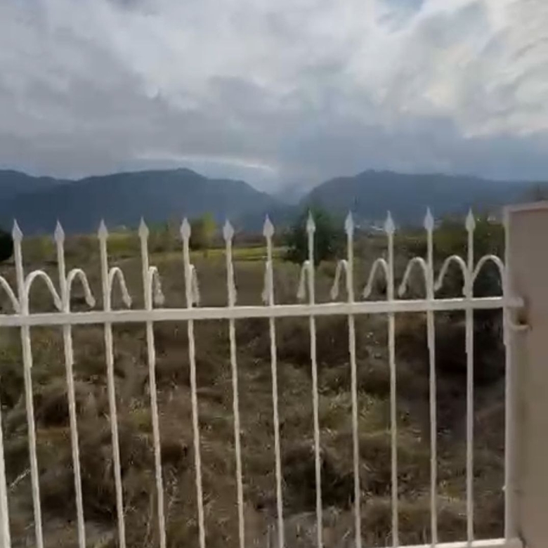 ویلا هوشمند تریبلکس نما مدرن با روف گاردن در نوشهر زمین: ۳۳۳ مترمربع بنای ویلا: ۳۴۲ مترمربع اتاق خواب: ۴ خواب مستر نمای جنگل از ویلا