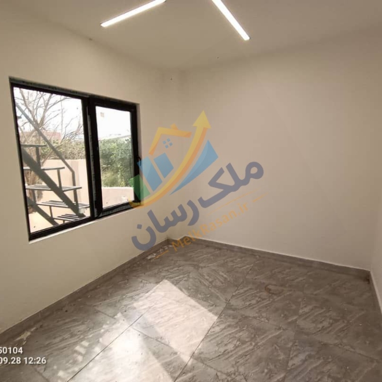ویلا نیم‌پیلوت مدرن آمل جنگلی با استخر سرپوشیده، روف‌گاردن ۴۰ متری، متراژ زمین ۱۴۵ متر و بنای ۱۴۰ متر نمای اتاق
