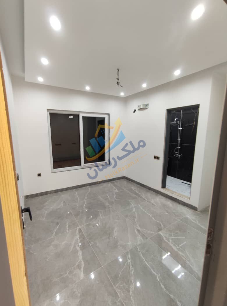ویلا دوبلکس روف‌دار شخصی‌ساز در سرخرود حیاط سنگ‌فرش و پارکینگ سه خودرو نمای بیرونی ویلای کلیدنخورده روف اختصاصی ویلای دوبلکس نزدیک خانه‌دری