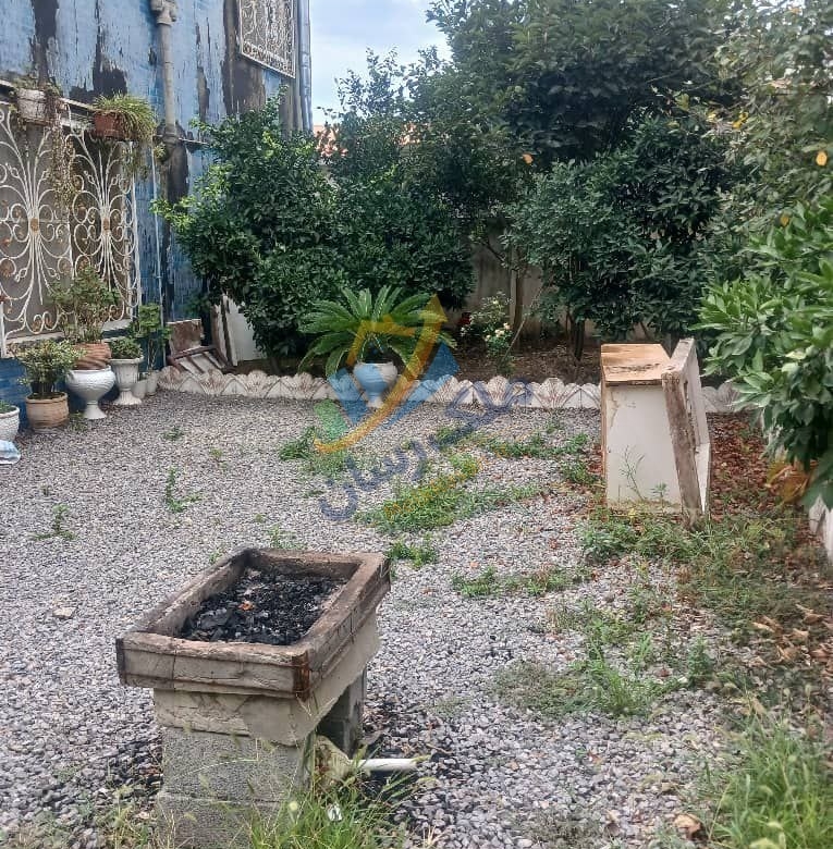 ویلا نیم‌پیلوت سه‌خواب در مسیر آمل به سرخرود نمای بیرونی ویلا نیم‌پیلوت فضای شاه‌نشین ویلا چیدمان خواب‌ها در ویلای نیم‌پیلوت