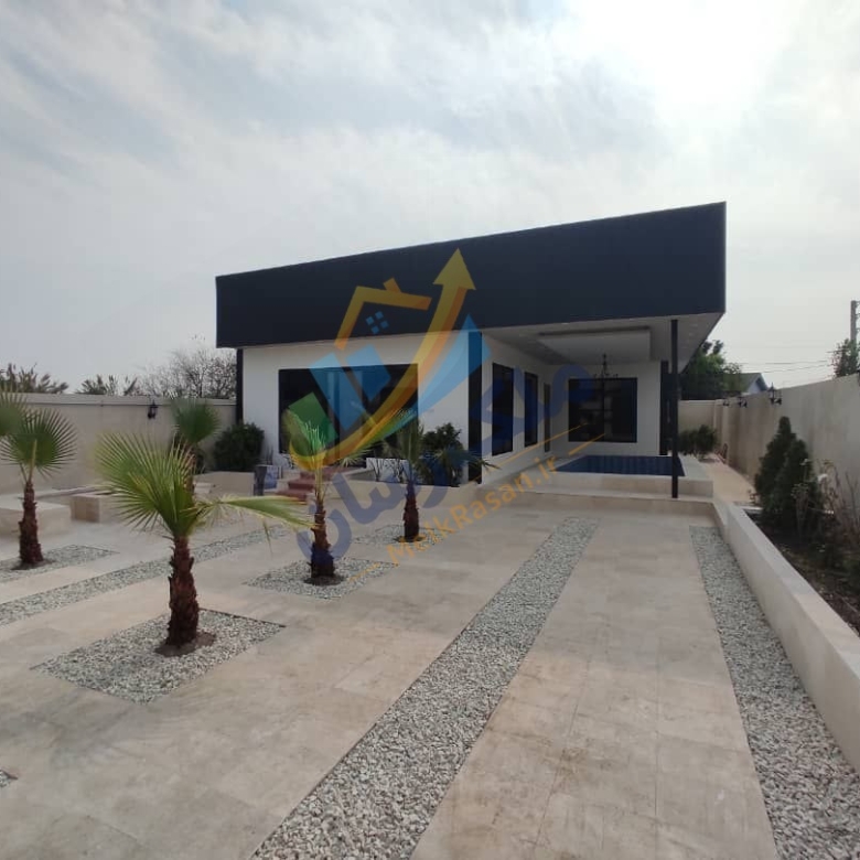 ویلا فلت مدرن با ۲۵۶ متر زمین، ۱۰۰ متر بنا، دو خواب مستر، استخر چهارفصل، کابینت نصب‌شده نمای ویلا