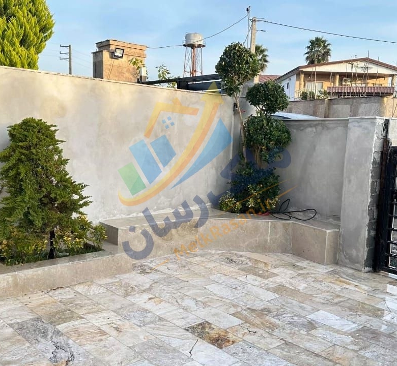 ویلا فلت با نما مدرن، ۱۳۰ متر زمین، ۸۵ متر بنا، دو خواب (یک مستر)، پاسیو و نشیمن در حیاط، باربیکیو نمای حیاز
