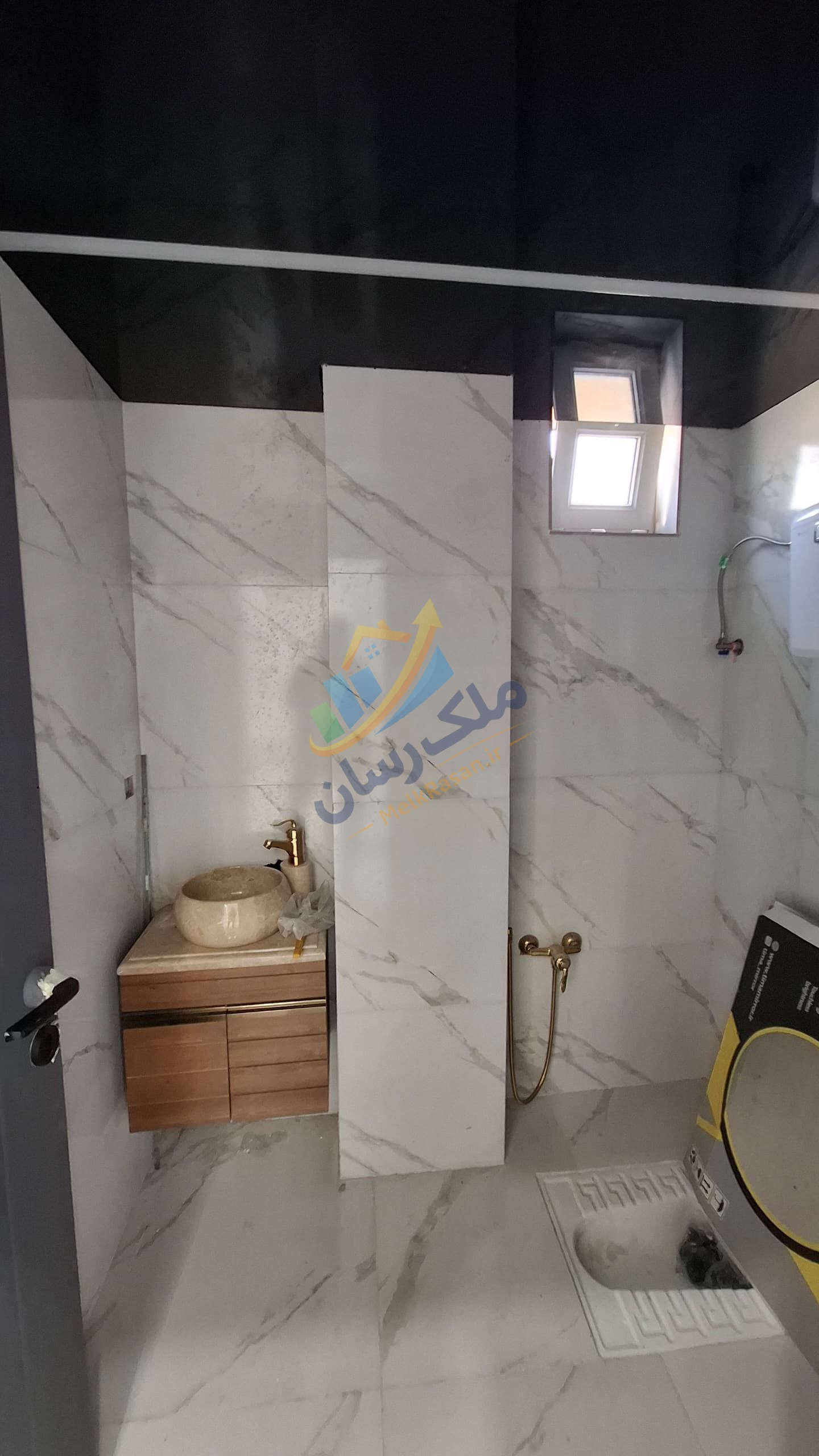 photo_7_2025-12-29_03-53-55 ویلای مدرن لاکچری داخل شهرک با روف اختصاصی، سه خواب مستر و ویوی همزمان ساحل و جنگل نمای سرویس