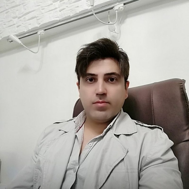 تصویر مدیر وب سایت سینا ثقفیان