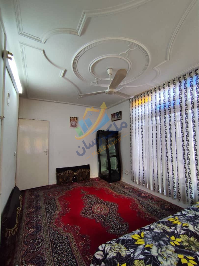 ویلا باغ ۵۰۰ متری در جاده ساحلی سرخرود با ۱۲۰ متر بنا، بر حدود ۲۰ متر، دسترسی عالی و فاصله ۱۰ دقیقه تا دریا نمای اتاق
