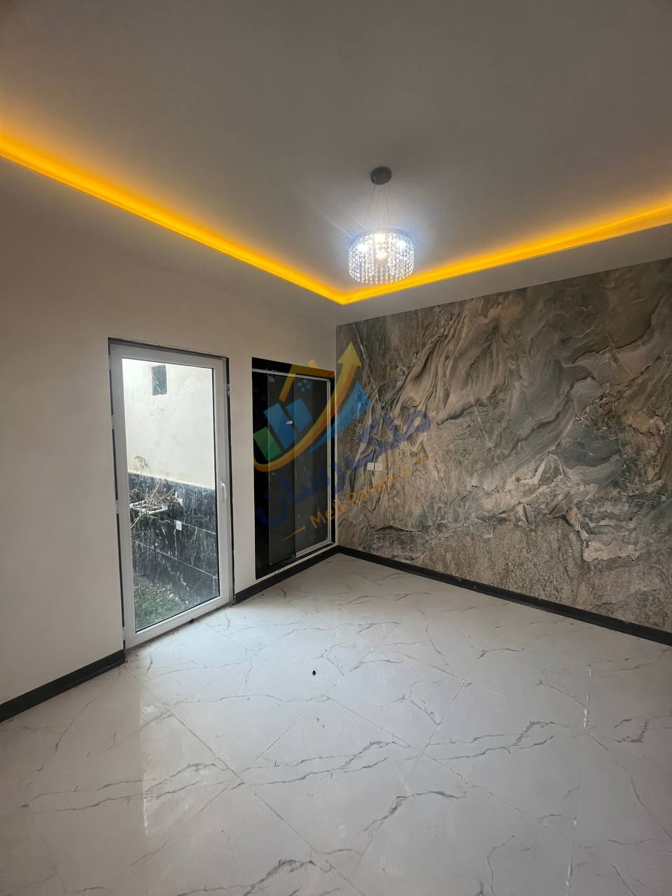 IMG_20260120_190502_259 ویلای فلت نما مدرن جنگلی در آمل با ۱۶۰ متر زمین و ۹۰ متر بنا، ۲ خواب، مدارک کامل