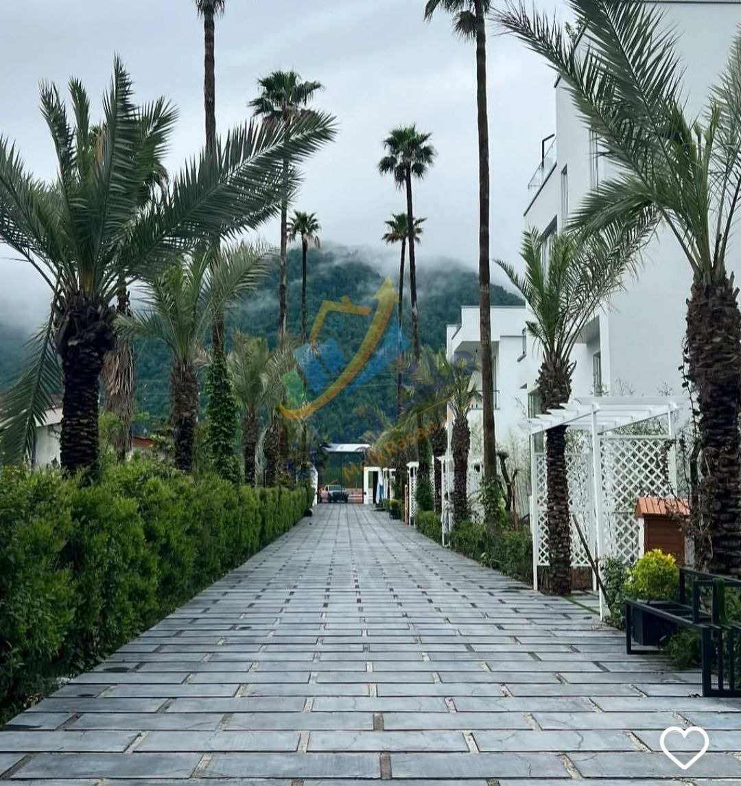 IMG_20260126_223742_138 ویلای دوبلکس ساحلی نما مدرن در نوشهر با ۱۰۰۰ متر زمین و ۷۰۰ متر بنا، ۵ خواب مستر و فول فرنیش نمای ویلا