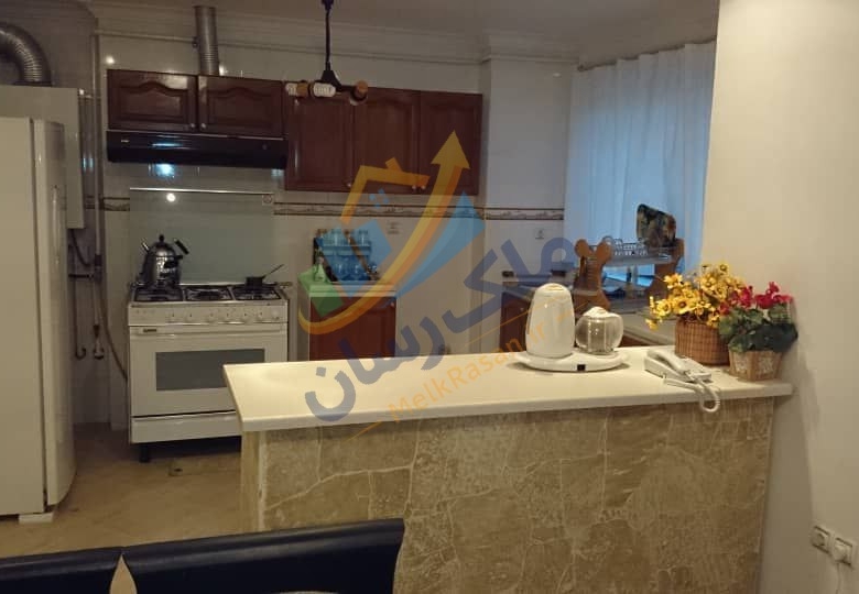 ویلا دوبلکس شهرکی در نوشهر با ۲۷۰ متر زمین و ۲۰۰ متر بنا، ویوی ابدی جنگل و موقعیت پایه کوه نمای آشپزخانه