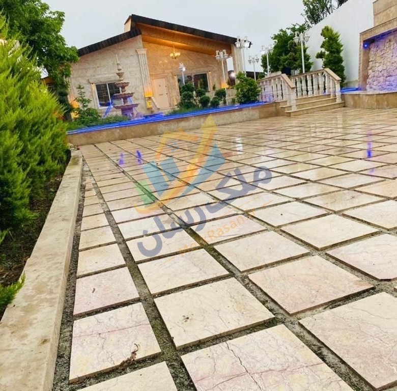 ویلای لوکس استخردار در علوی‌کلا سرخرود با ۷۰۰ متر زمین، محوطه‌سازی حرفه‌ای، آبشار سنگی و برکه