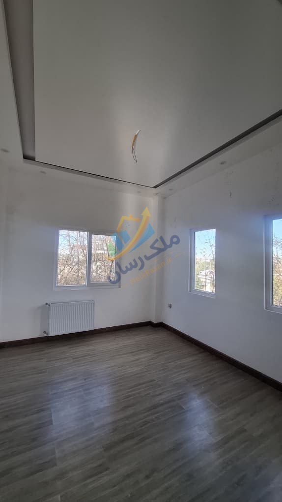 photo_10_2026-01-07_23-23-31 ویلای دوبلکس نما مدرن در نوشهر با ۲۳۰ متر زمین و ۲۷۰ متر بنا، روفگاردن و تراس با ویوی ابدی کوه، جنگل و ساحل نمای اتاق