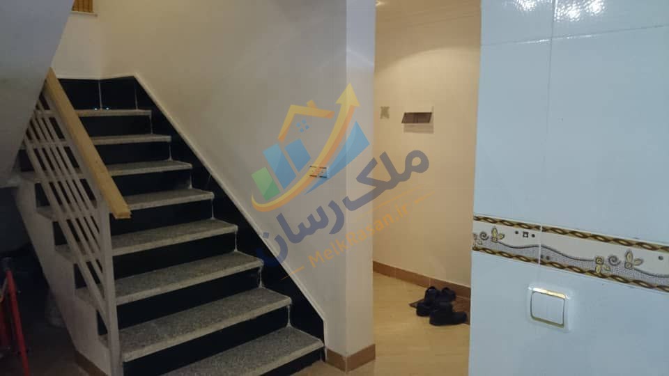 ویلا دوبلکس شهرکی در نوشهر با ۲۷۰ متر زمین و ۲۰۰ متر بنا، ویوی ابدی جنگل و موقعیت پایه کوه نمای پله