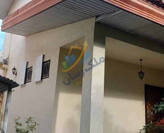 ویلا دوبلکس شهرکی در نوشهر با ۲۷۰ متر زمین و ۲۰۰ متر بنا، ویوی ابدی جنگل و موقعیت پایه کوه نمای ویلا