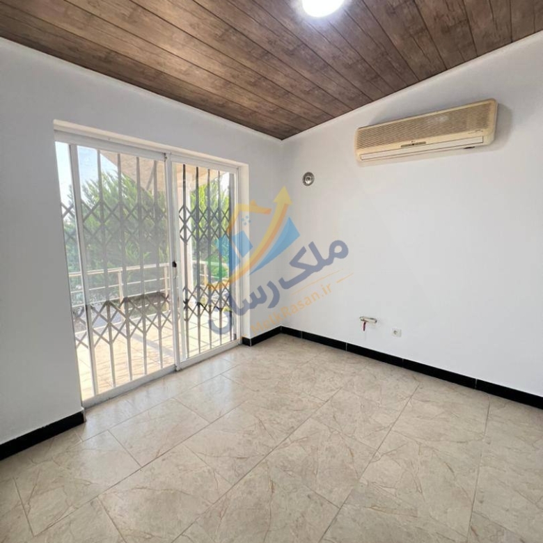ویلاباغ دوبلکس در آمل به سرخرود با ۲۵۰ متر زمین و ۱۸۰ متر بنا، ۳ خواب مستر، امکانات نصب کامل نمای اتاق
