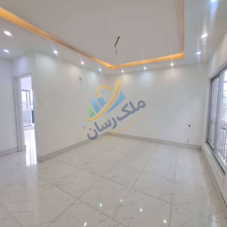 ویلای دوبلکس نوساز نما سنگی در سرخرود با ۲۰۰ متر زمین و ۱۵۰ متر بنا، ۳ خواب مستر نمای سالن