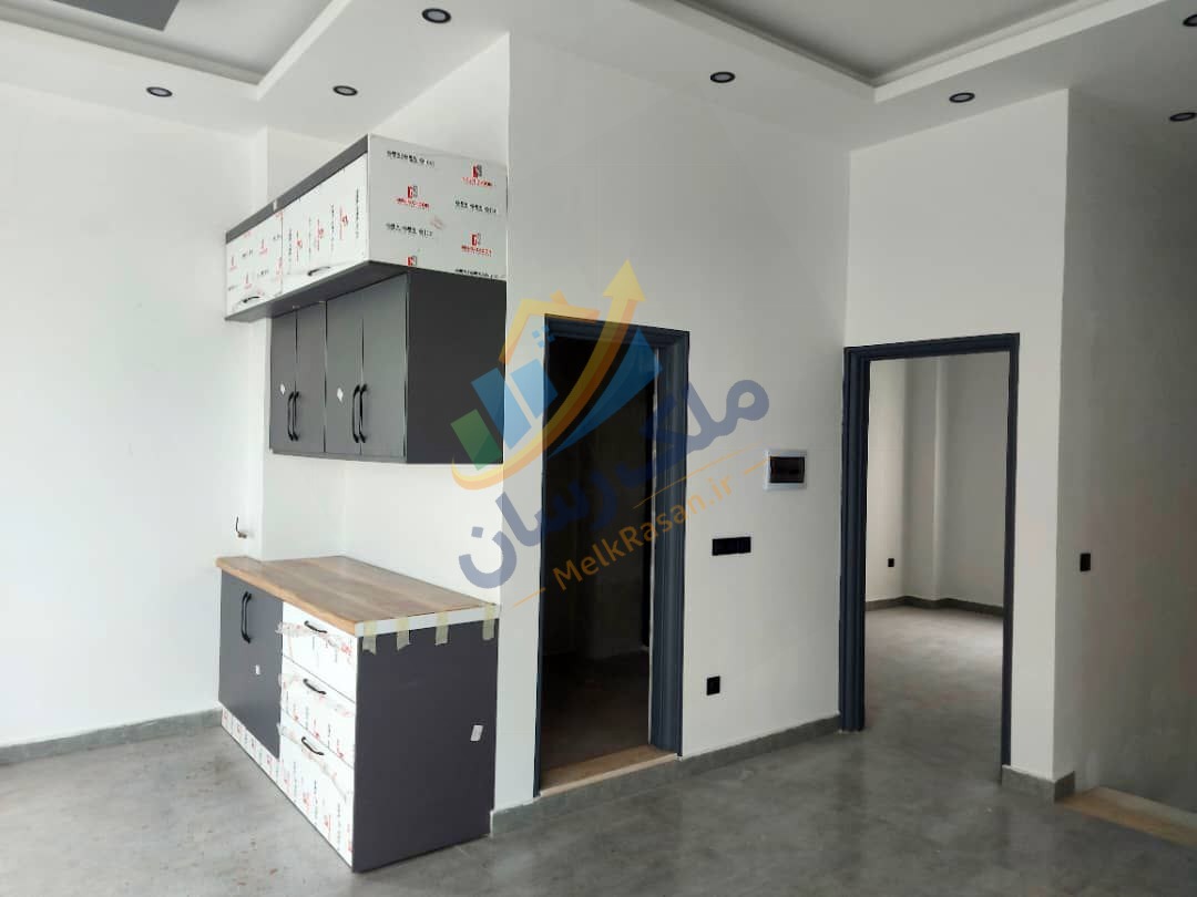 photo_10_2026-02-23_02-50-23 ویلا تریبلکس لاکچری در نخ شمال نوشهر با ۳۳۰ متر زمین و ۴۰۰ متر بنا، پنج خواب مستر و استخر چهار فصل با ویو کوه جنگلی نمای آشپزخانه