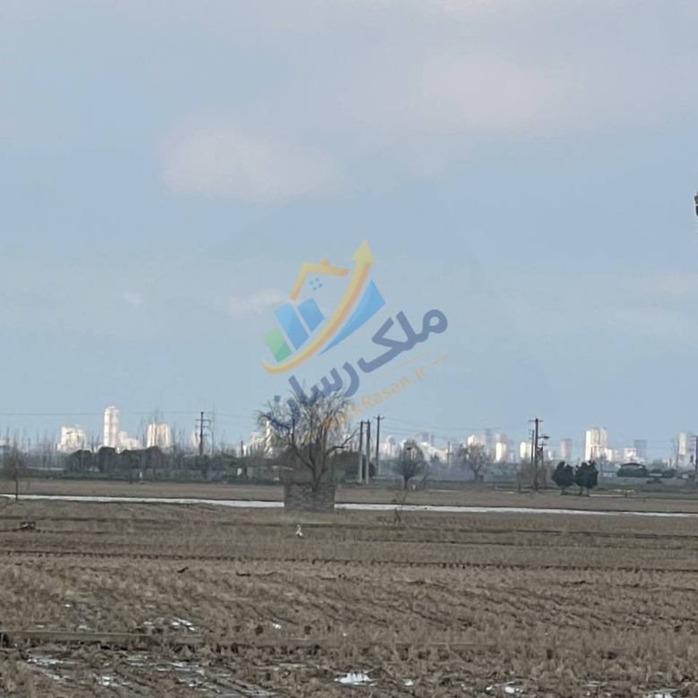 ویلا فلت نما سنگی در جاده آمل به سرخرود ۱۹۰ متر زمین ۱۰۰ متر بنا دو خواب مستر سنددار نمای زمین کشاورزی
