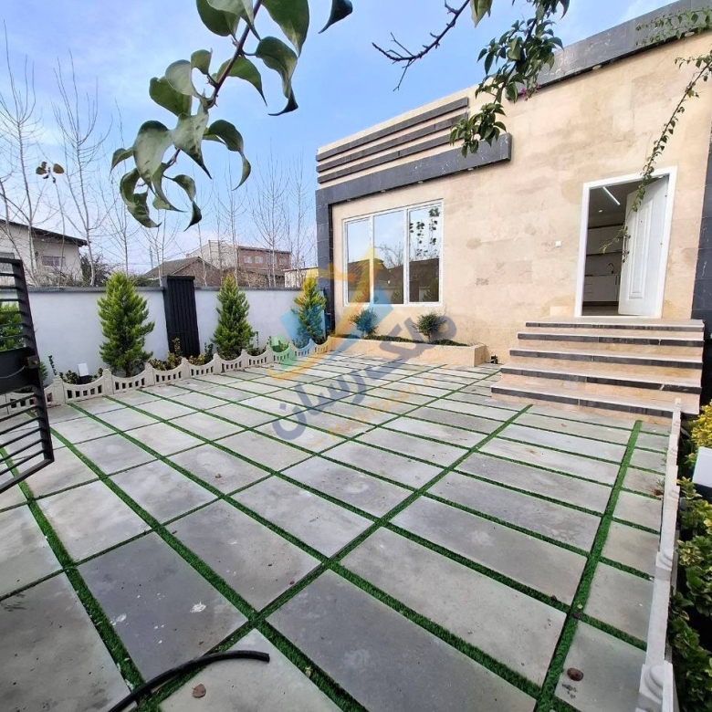 ویلای فلت نما سنگی در محمودآباد با ۱۶۰ متر زمین و ۱۰۰ متر بنا، دو خواب مستر و مدارک کامل نمای ویلا