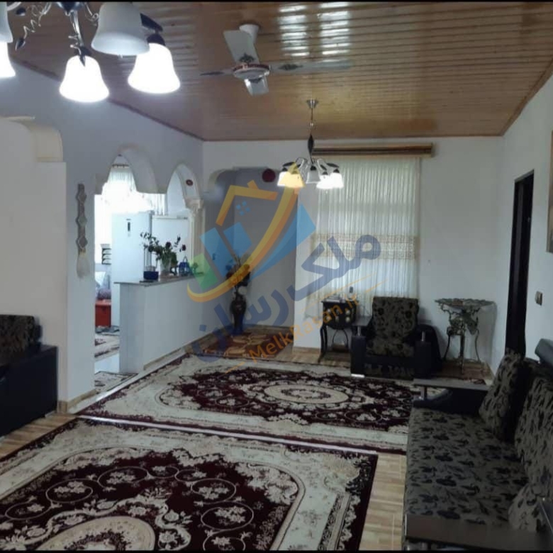 ویلا باغ در نجارده نوشهر با ۱۲۱۴ متر زمین و ویلای ۱۵۰ متری بازسازی شده با ویو جنگلی نمای سالن
