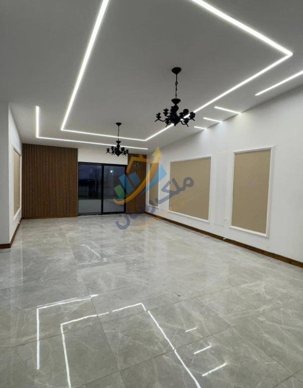 ویلا نیم پیلوت نما مدرن ۱۱۵ متر بنا ۱۵۰ متر زمین در آمل نمای سالن