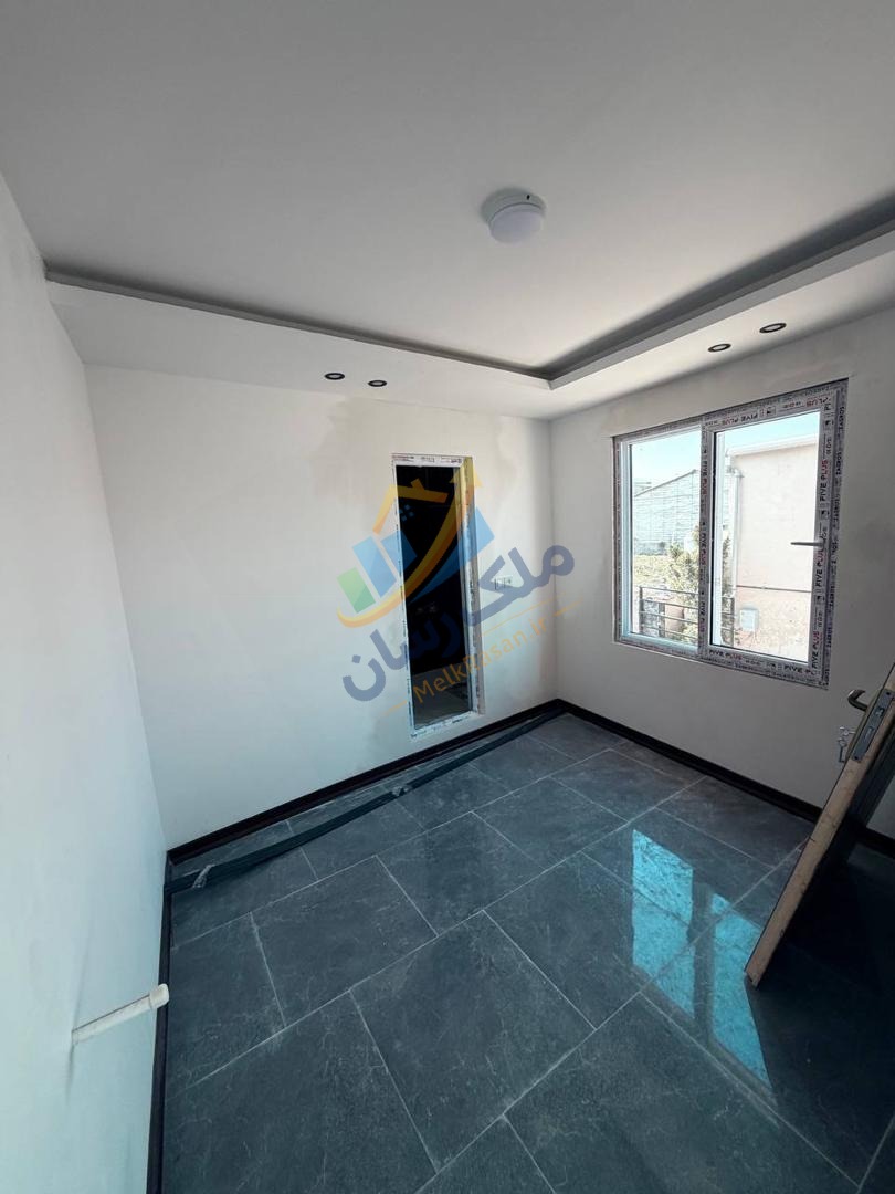 ویلا فلت نما مدرن نوساز در کلوده ۱۶۰متر زمین و ۹۰ متر بنا نمای سالن