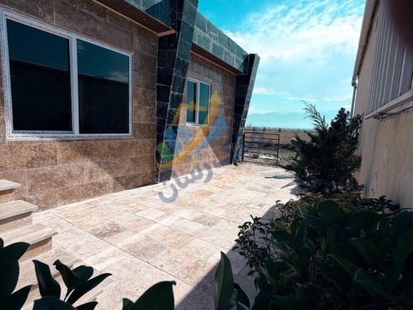 ویلا فلت نما مدرن نوساز در کلوده ۱۶۰متر زمین و ۹۰ متر بنا نمای ویلا