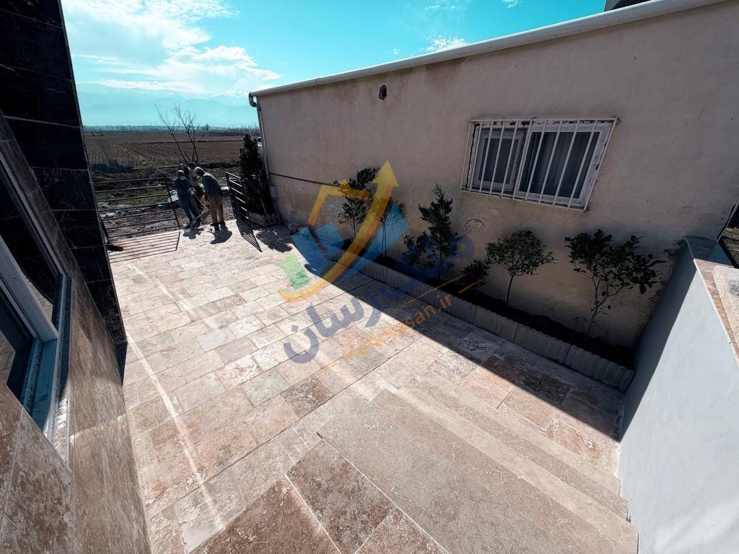 ویلا فلت نما مدرن نوساز در کلوده ۱۶۰متر زمین و ۹۰ متر بنا نمای حیاط